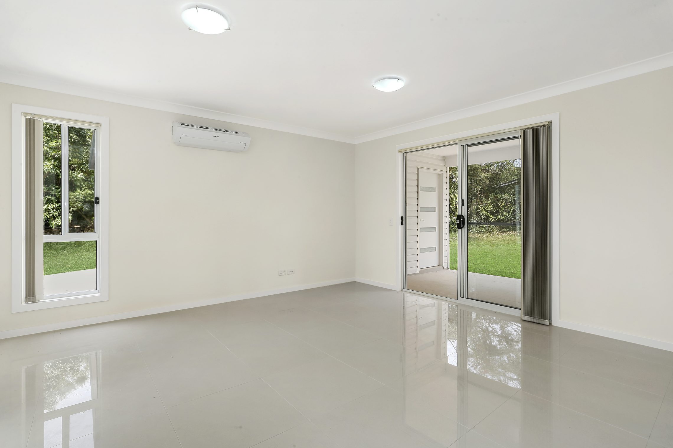 Dural – Q18