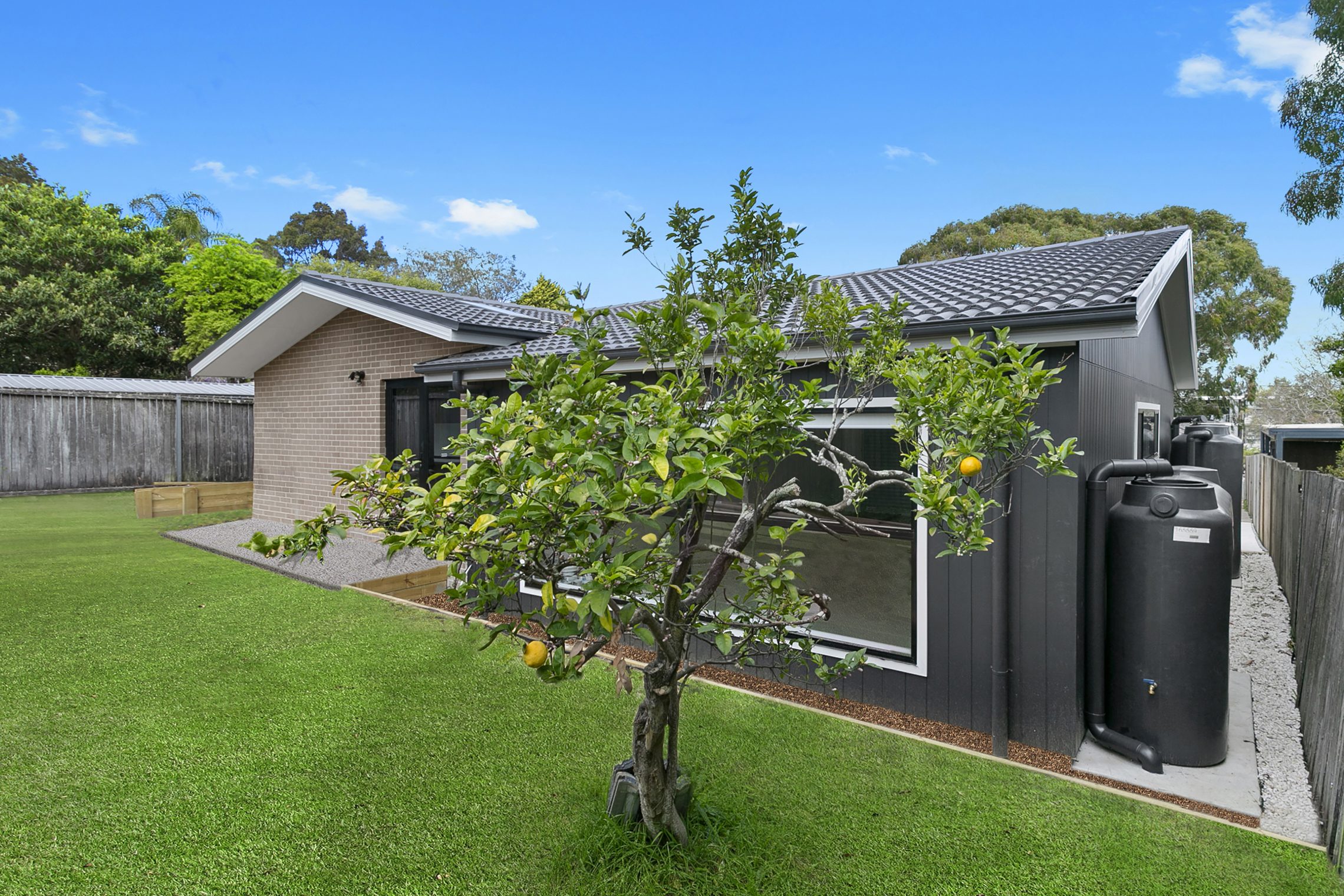 Lane Cove – M627
