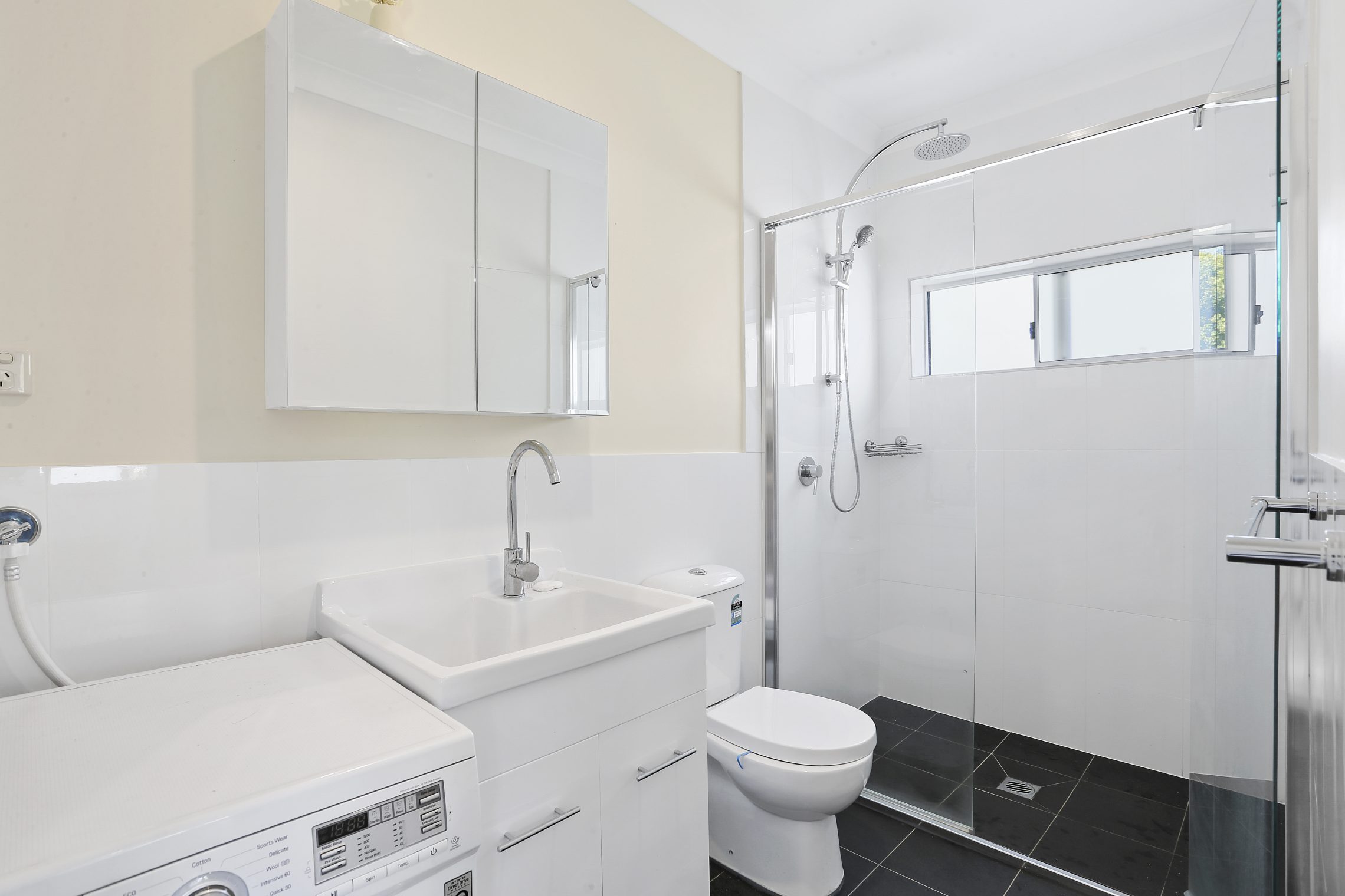 Ashbury – E22
