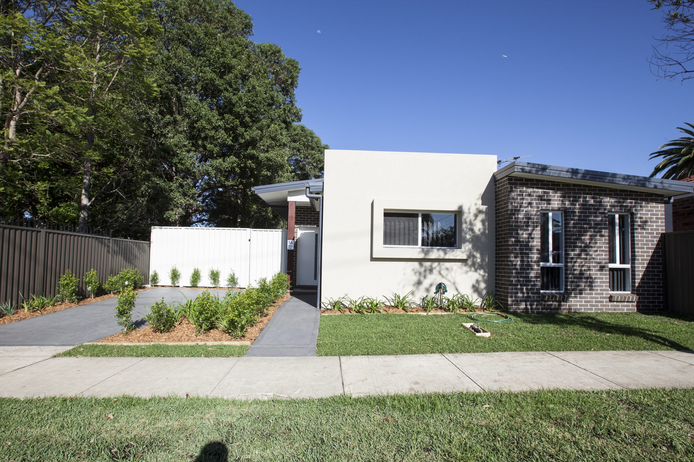 Birrong – R1