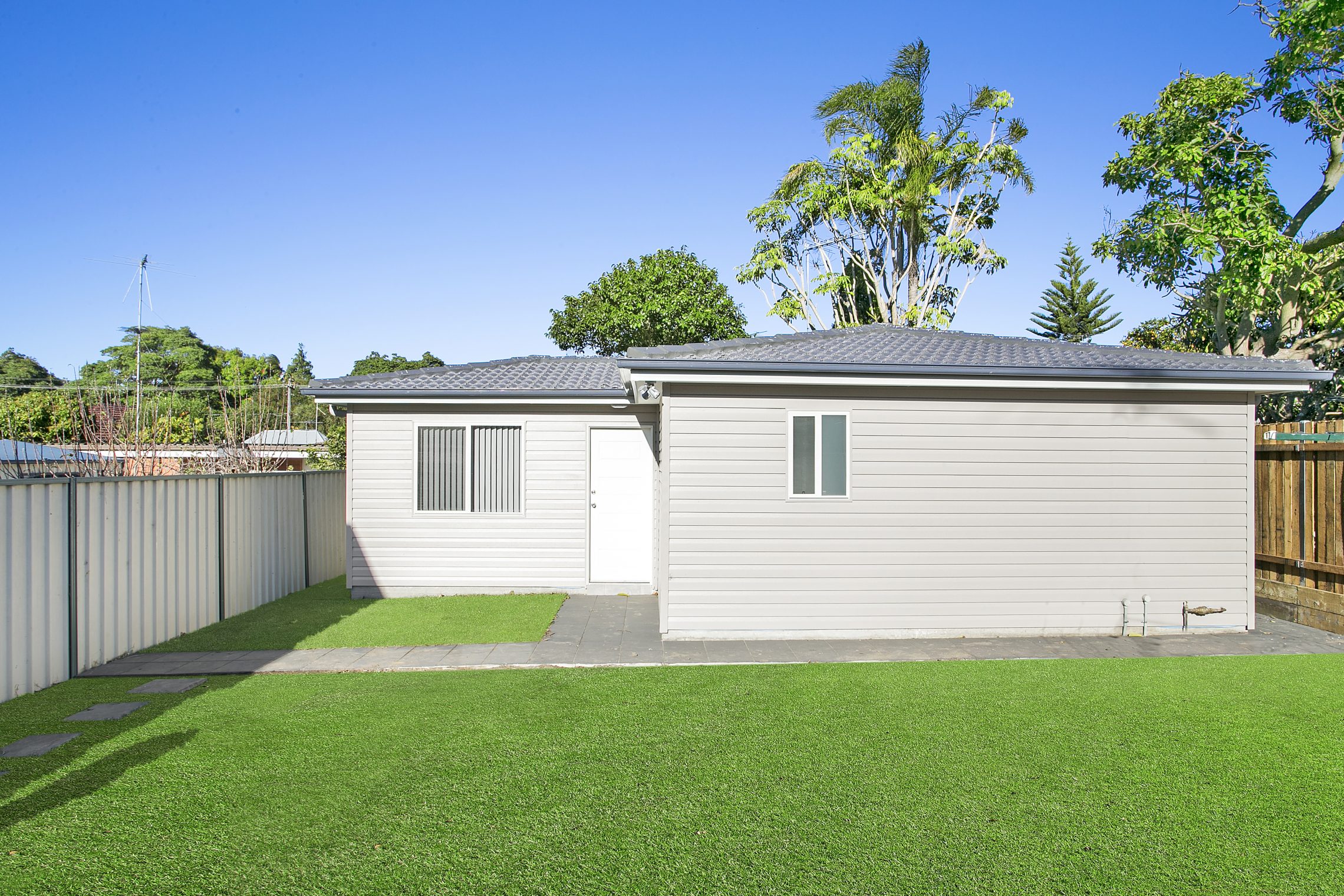 Carlton – M79