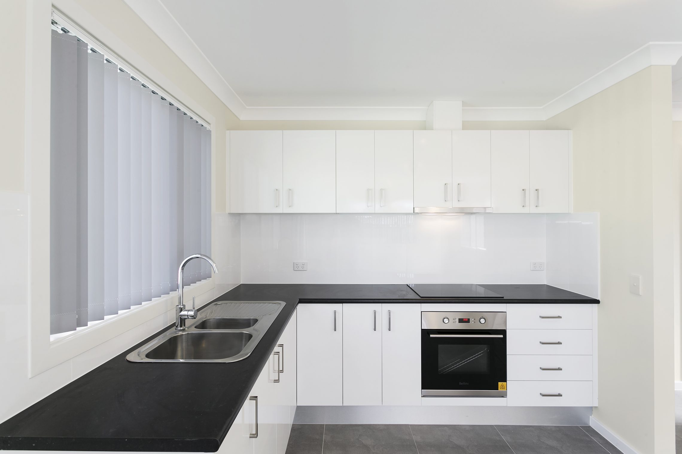 Carlton – M79