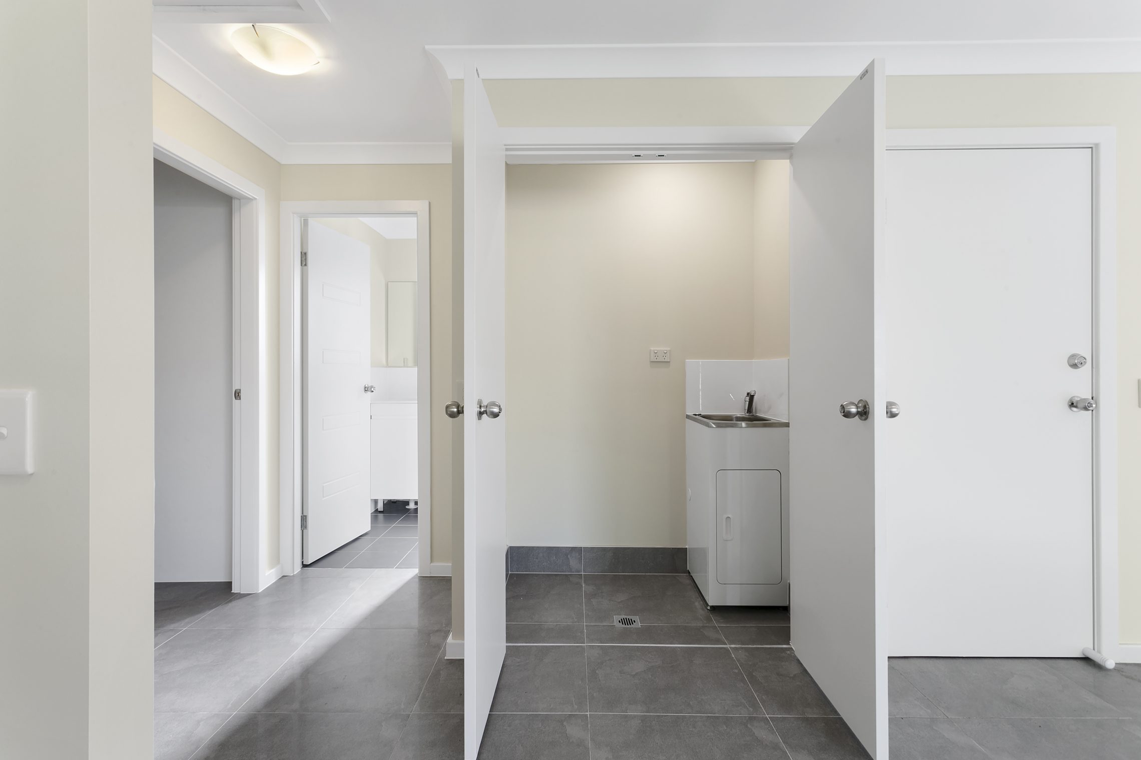 Carlton – M79