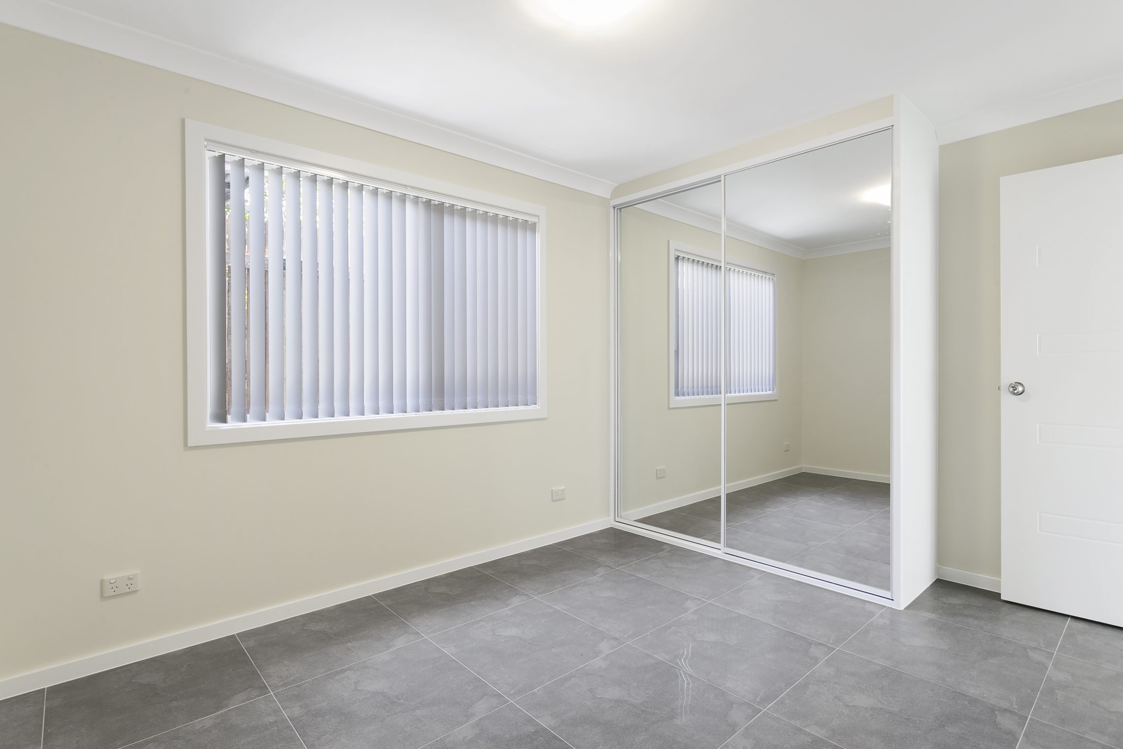 Carlton – M79
