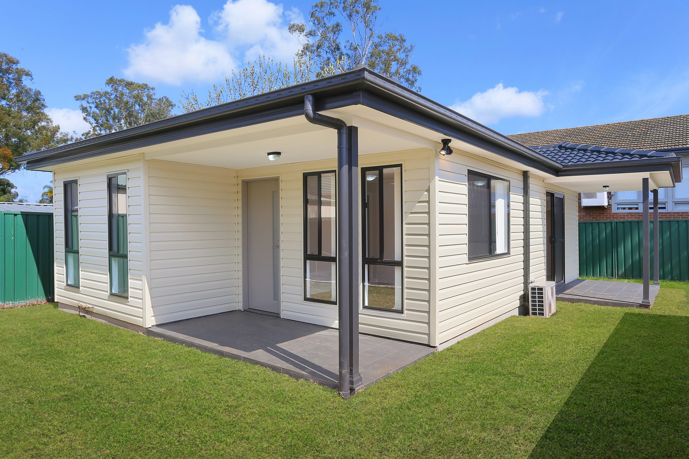 South Penrith – T7