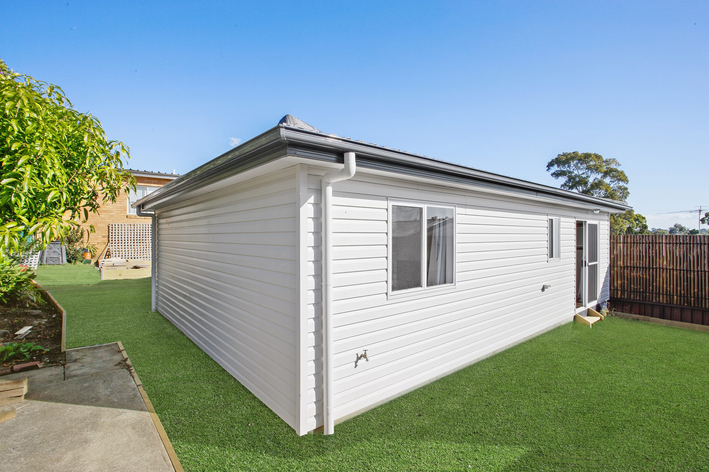 Winston Hills – M18