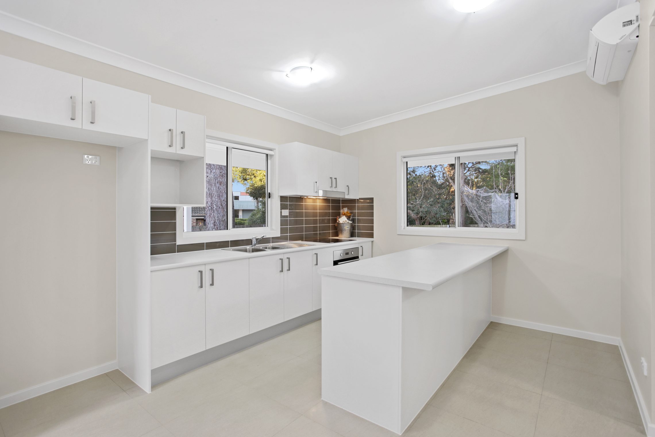 Forestville – W5
