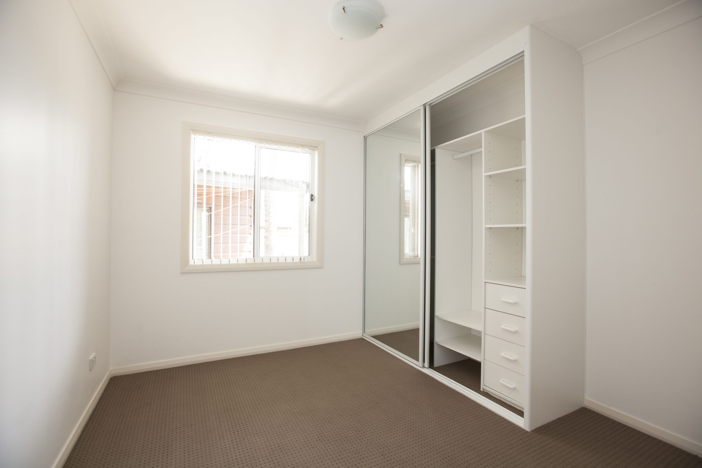 Quakers Hill – B53