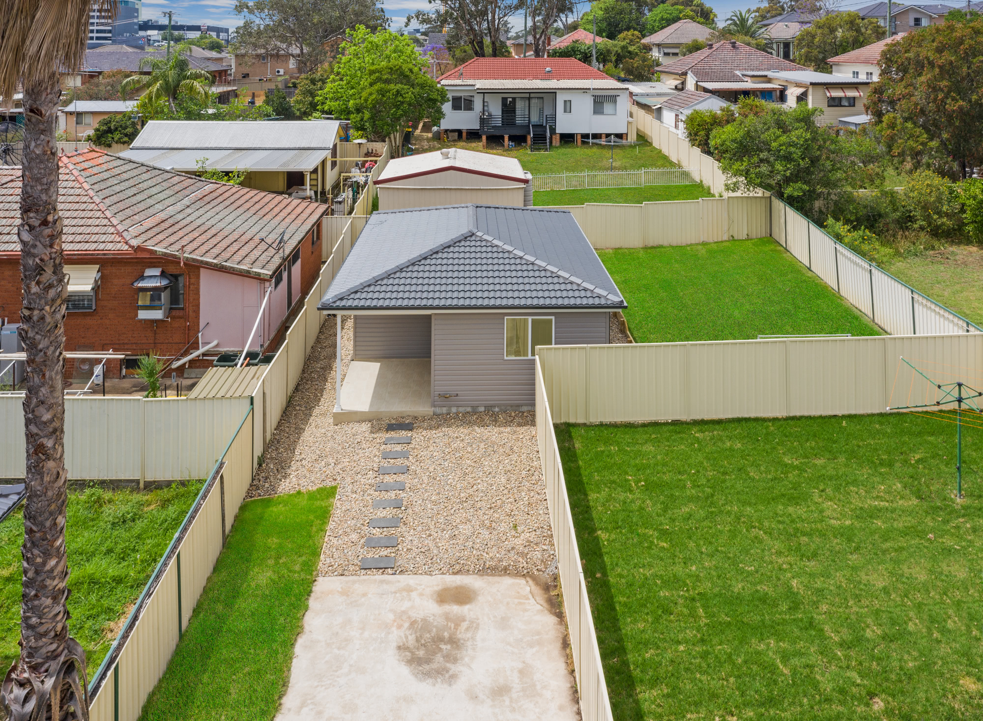 Blacktown – B42