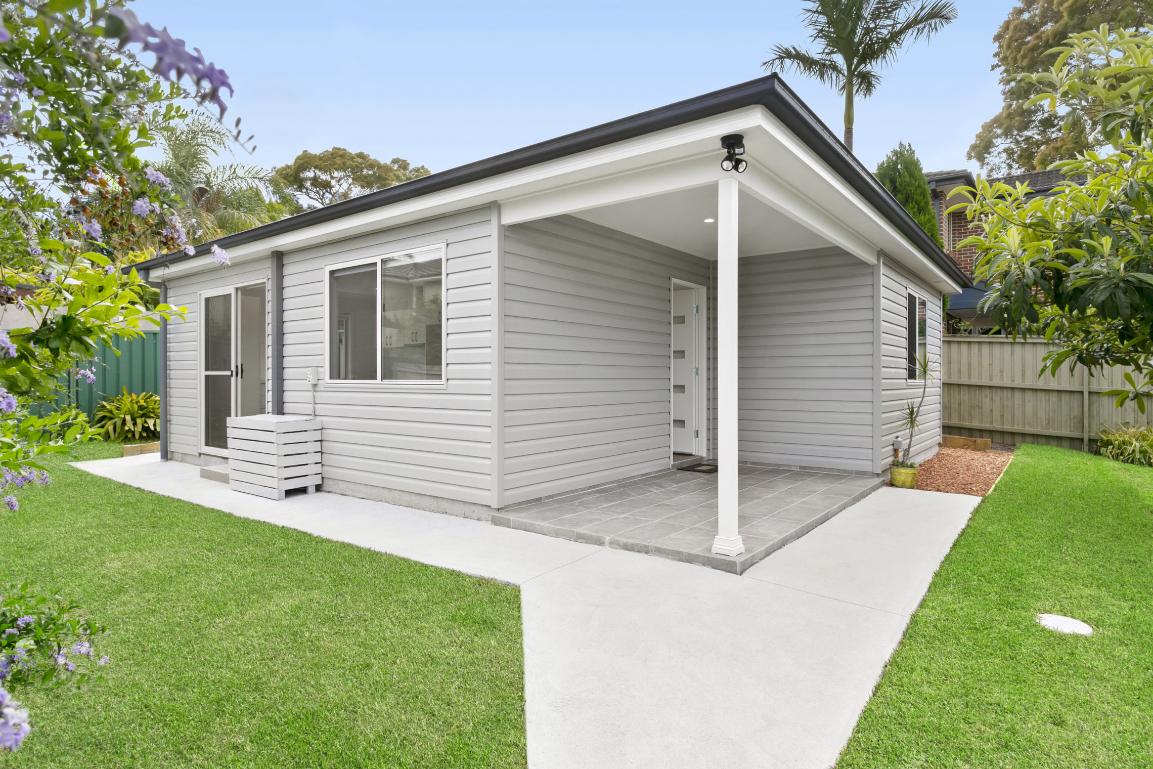 Mona Vale – P51