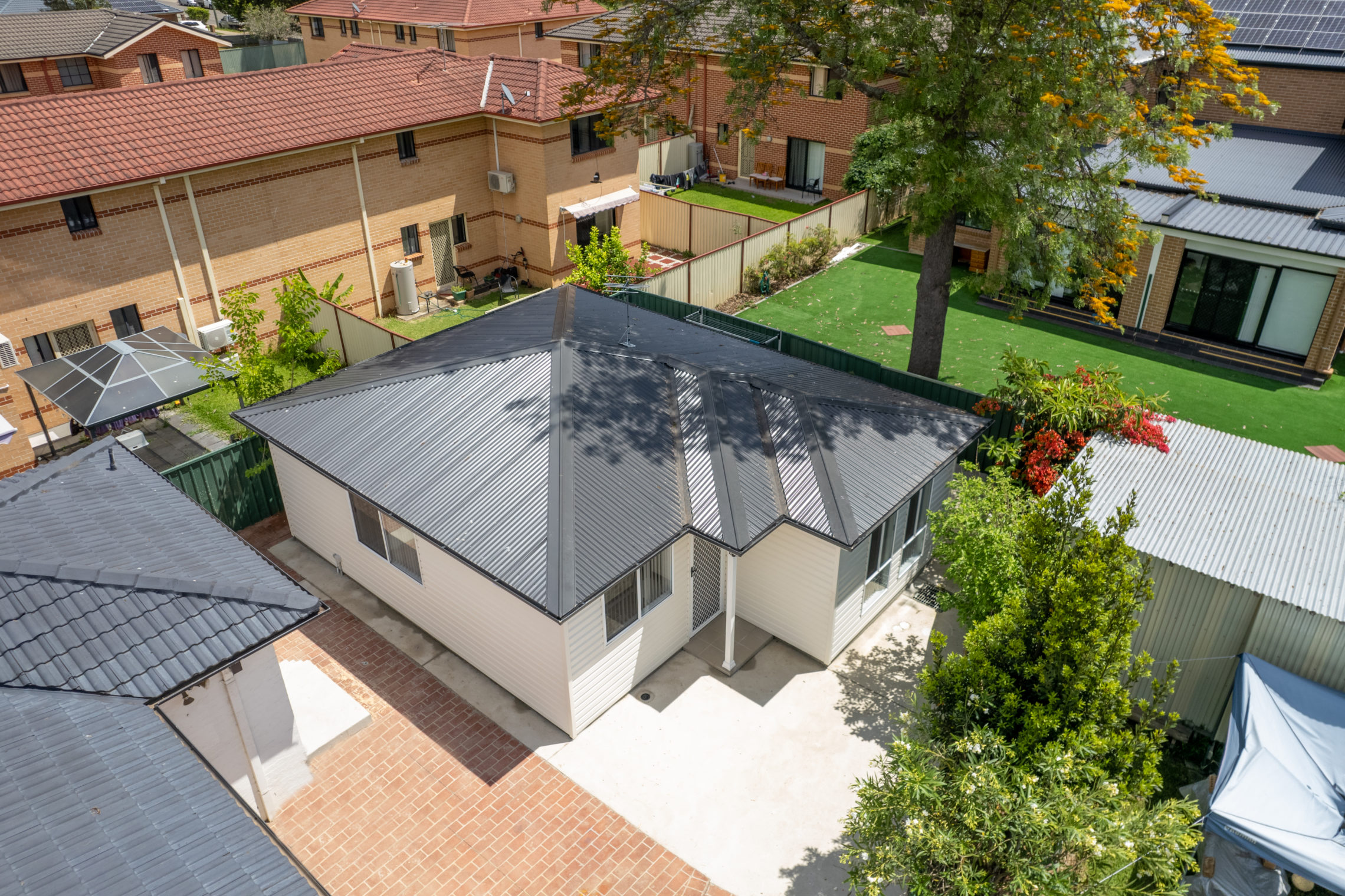 Quakers Hill – L8