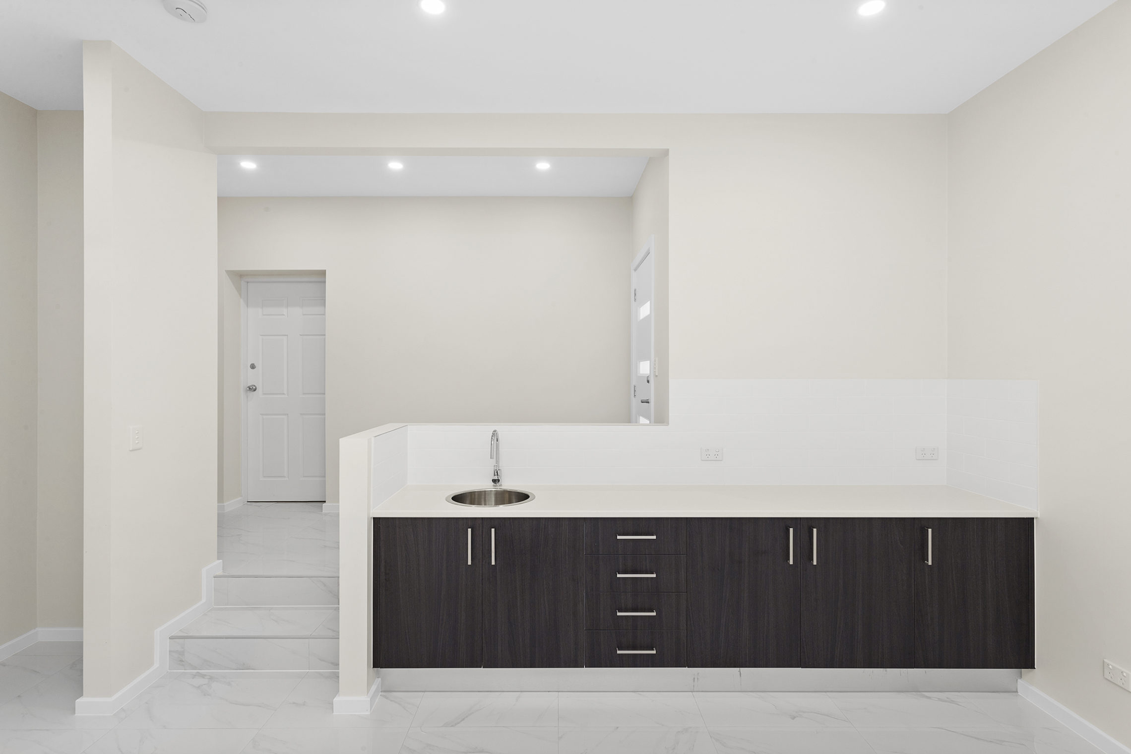 Seven Hills – W48