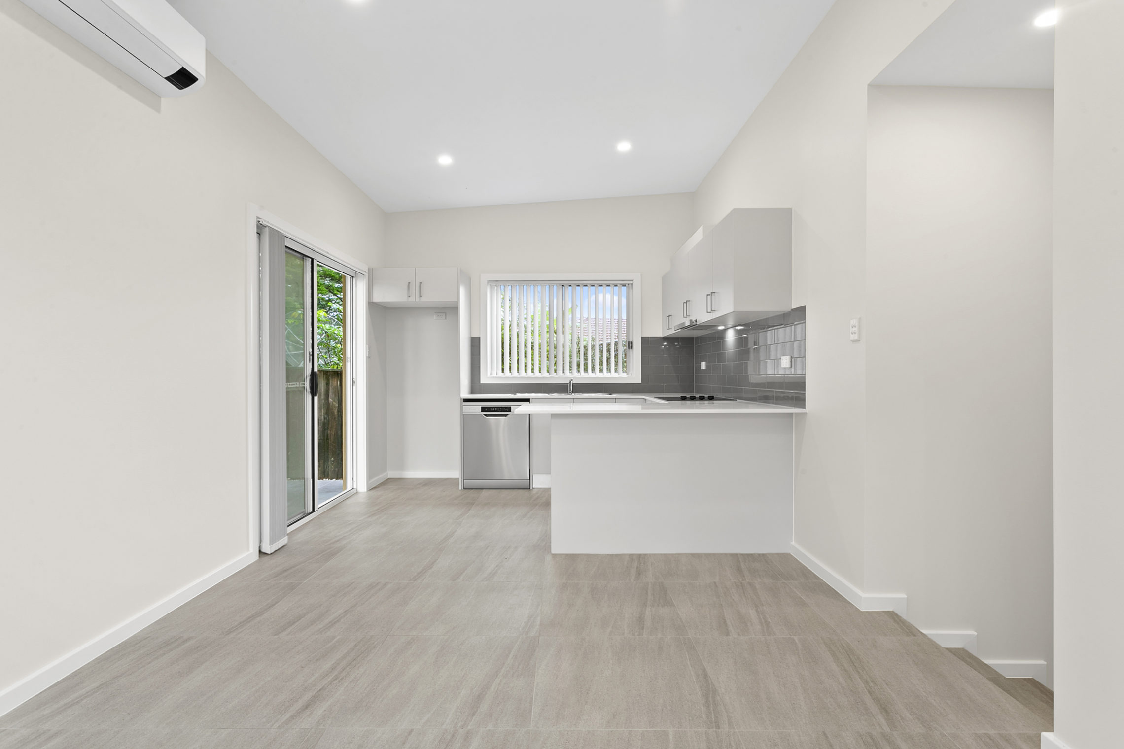 North Epping – M7