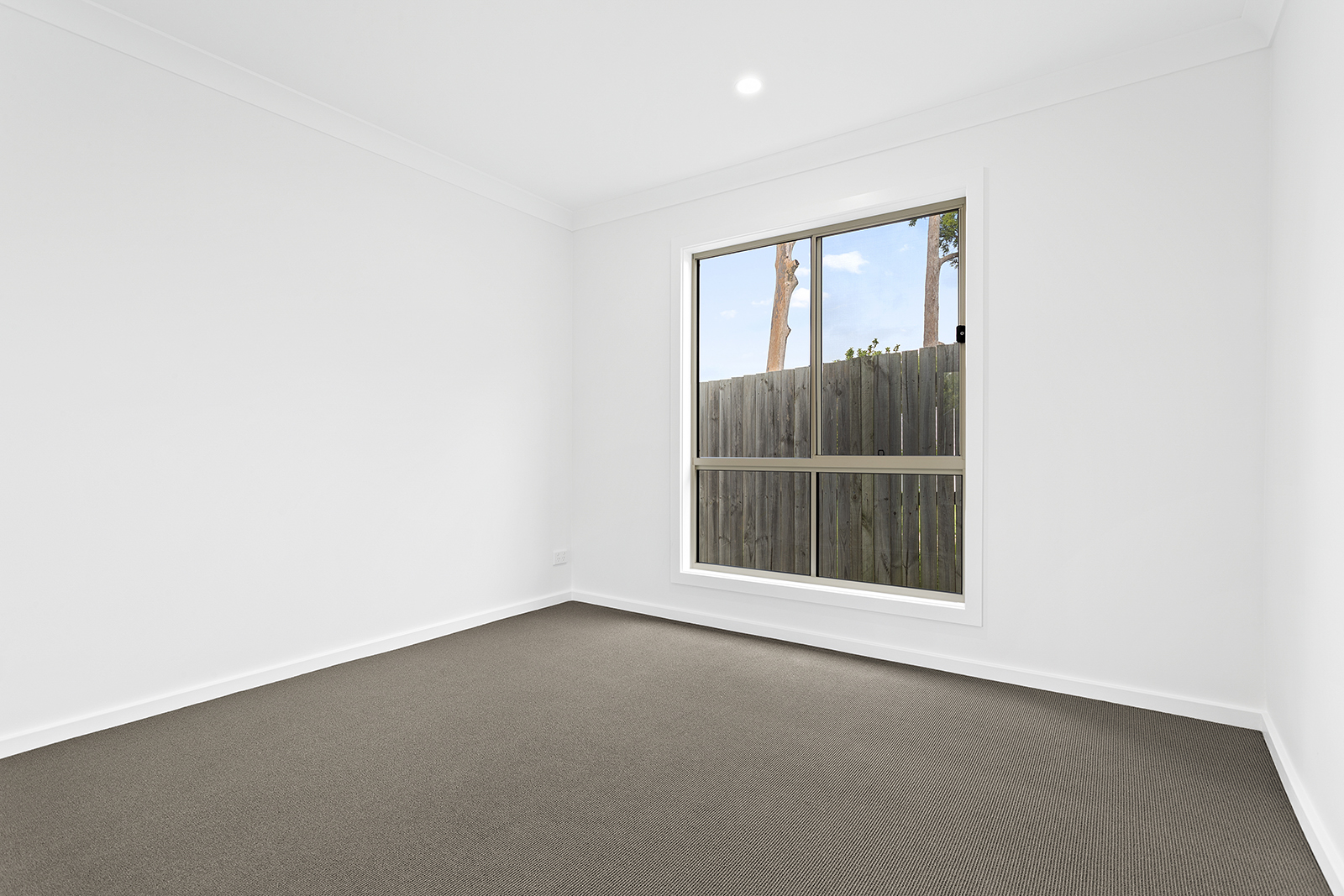 Berkeley Vale – E26