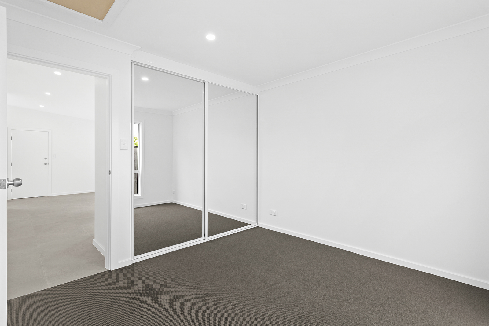 Berkeley Vale – E26