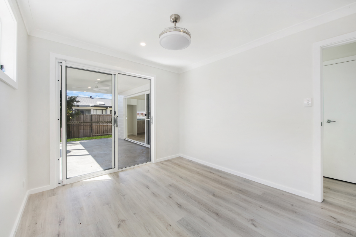 Umina Beach – O443