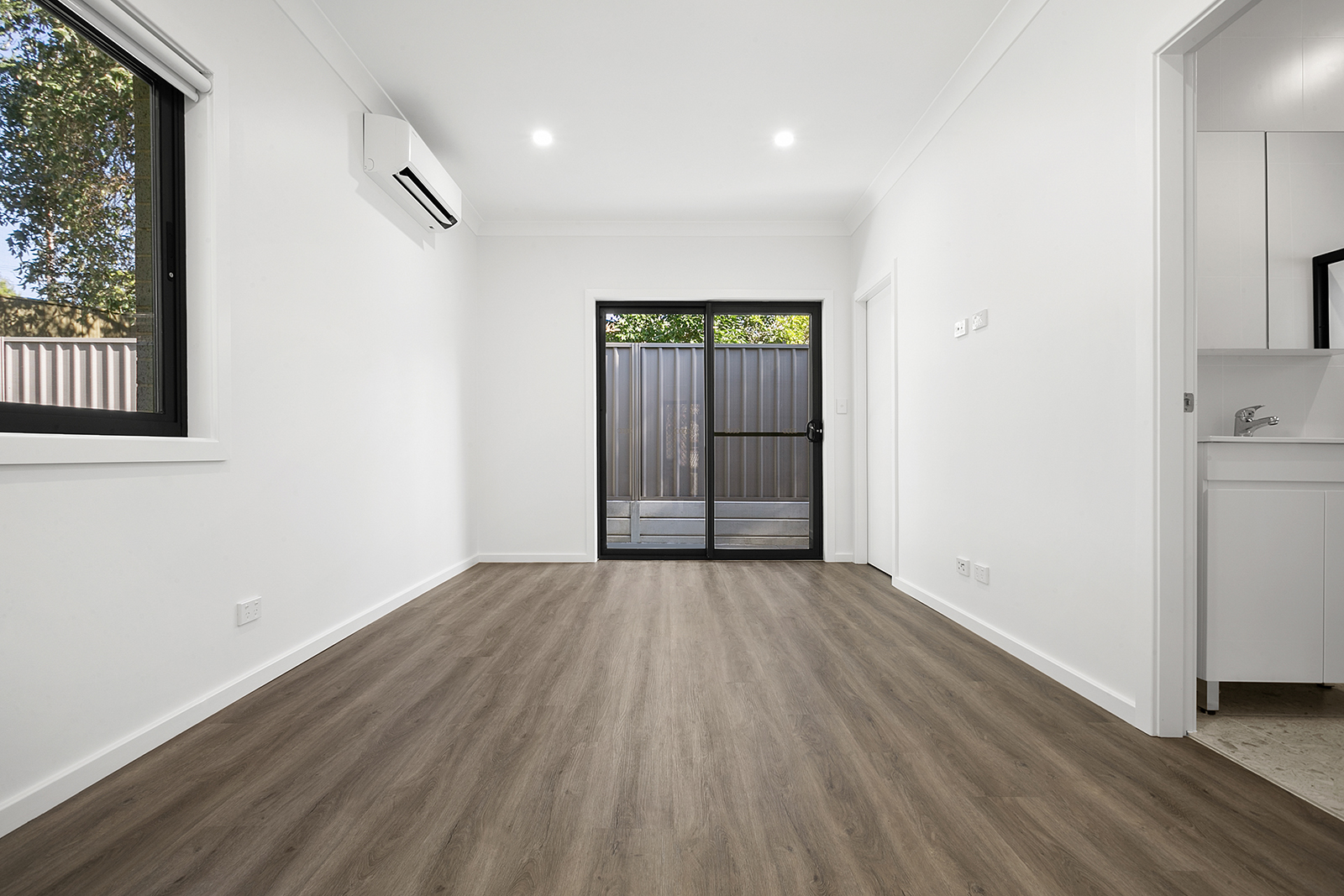 Cherrybrook – E7