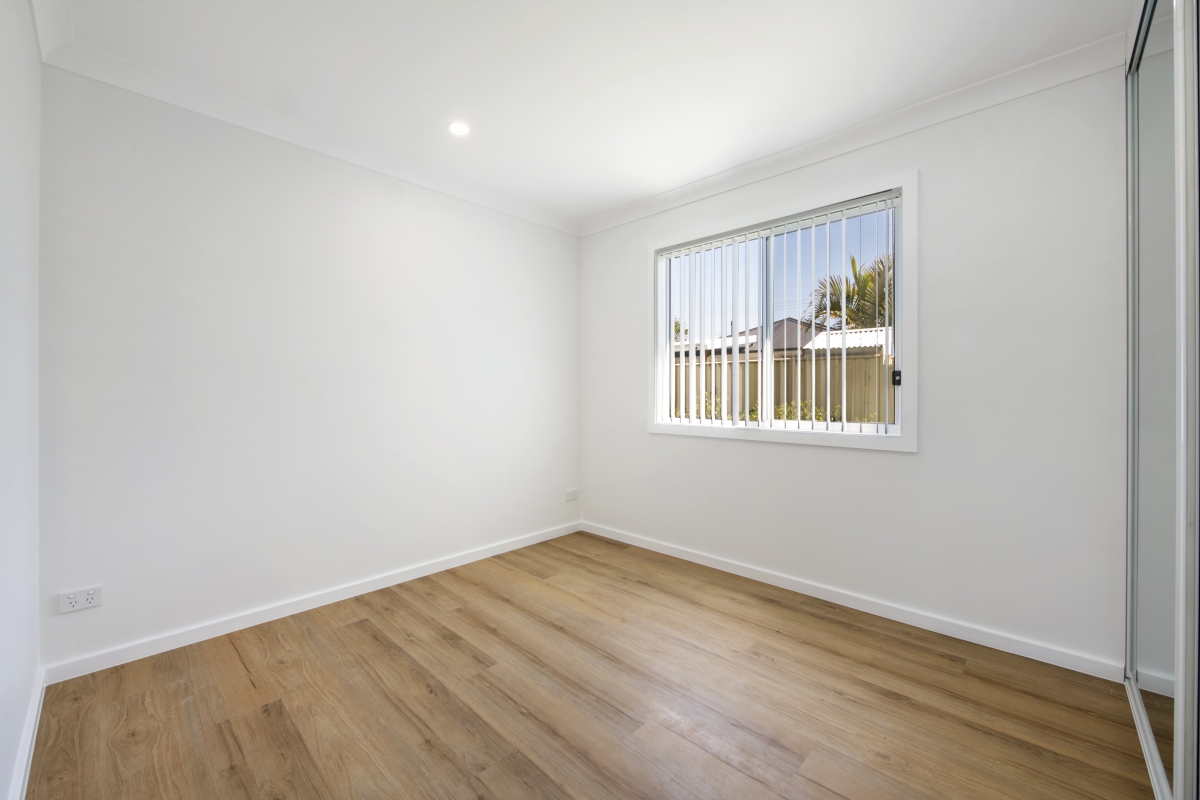 Berkeley Vale – L19
