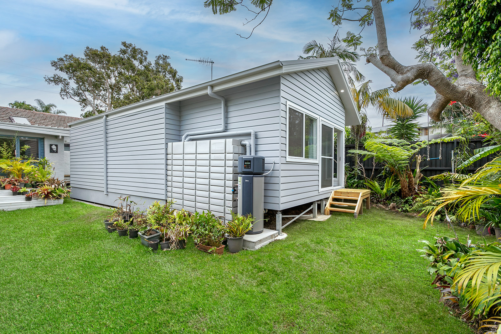 Avalon Beach – B600