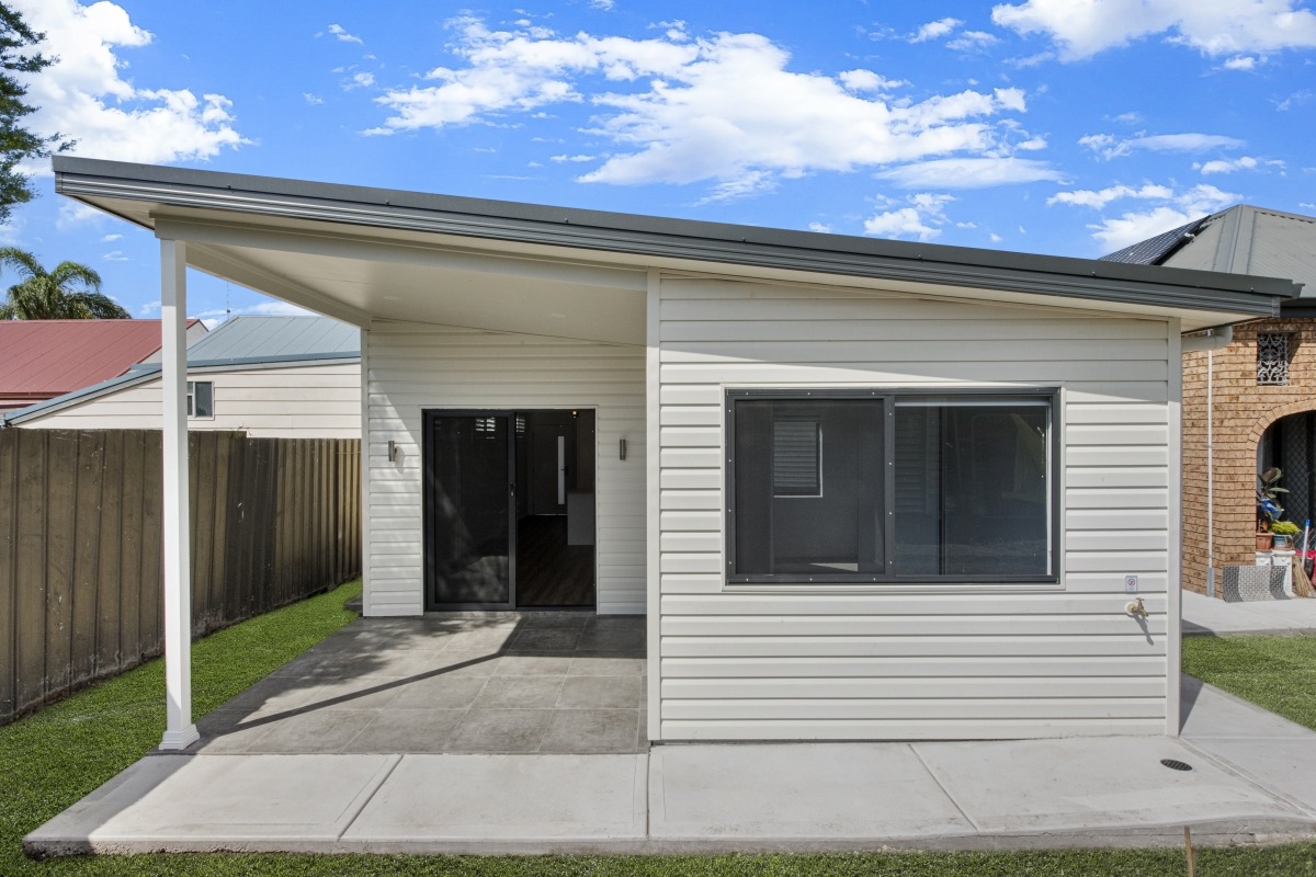 Waratah – G22