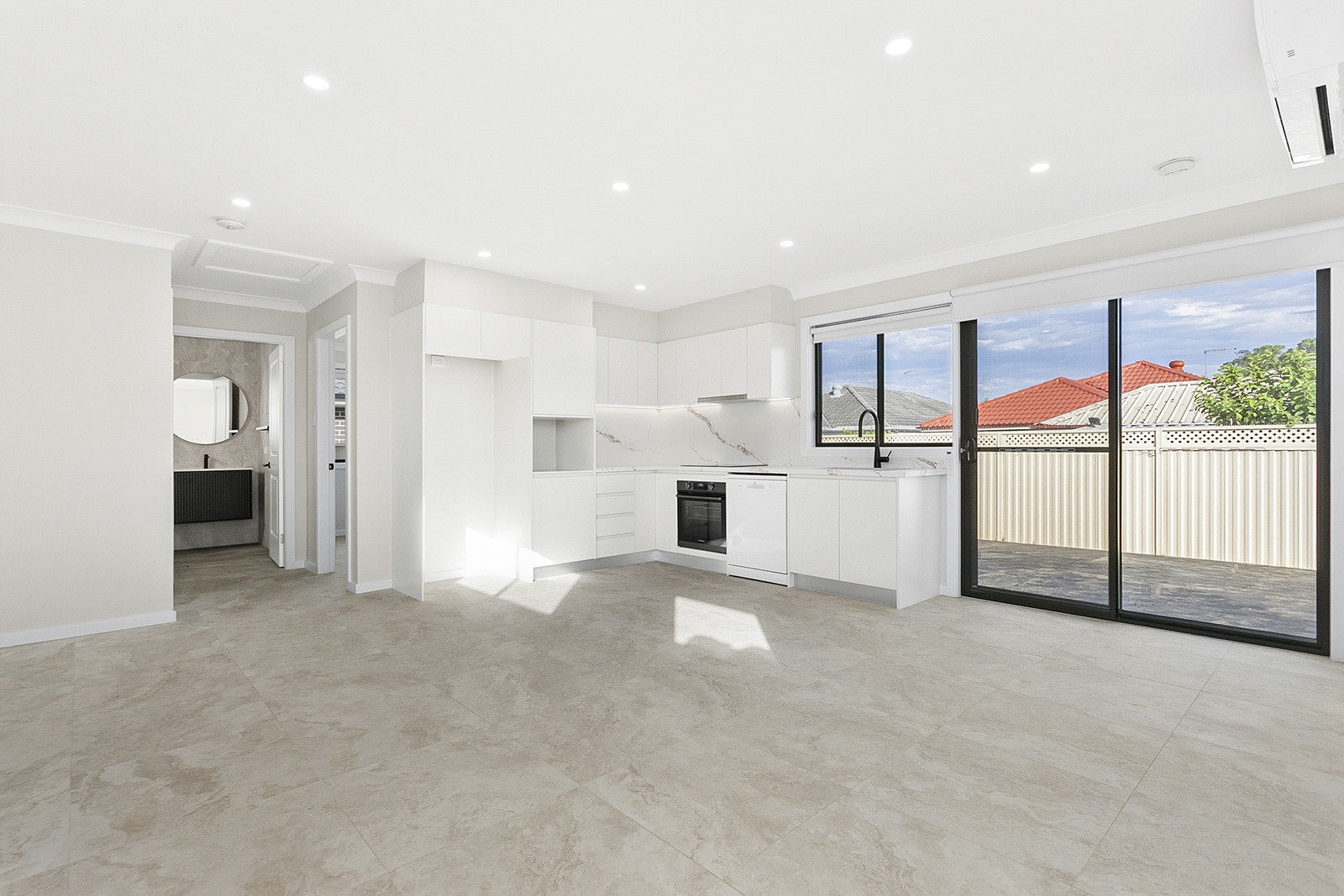 Rooty Hill – W14