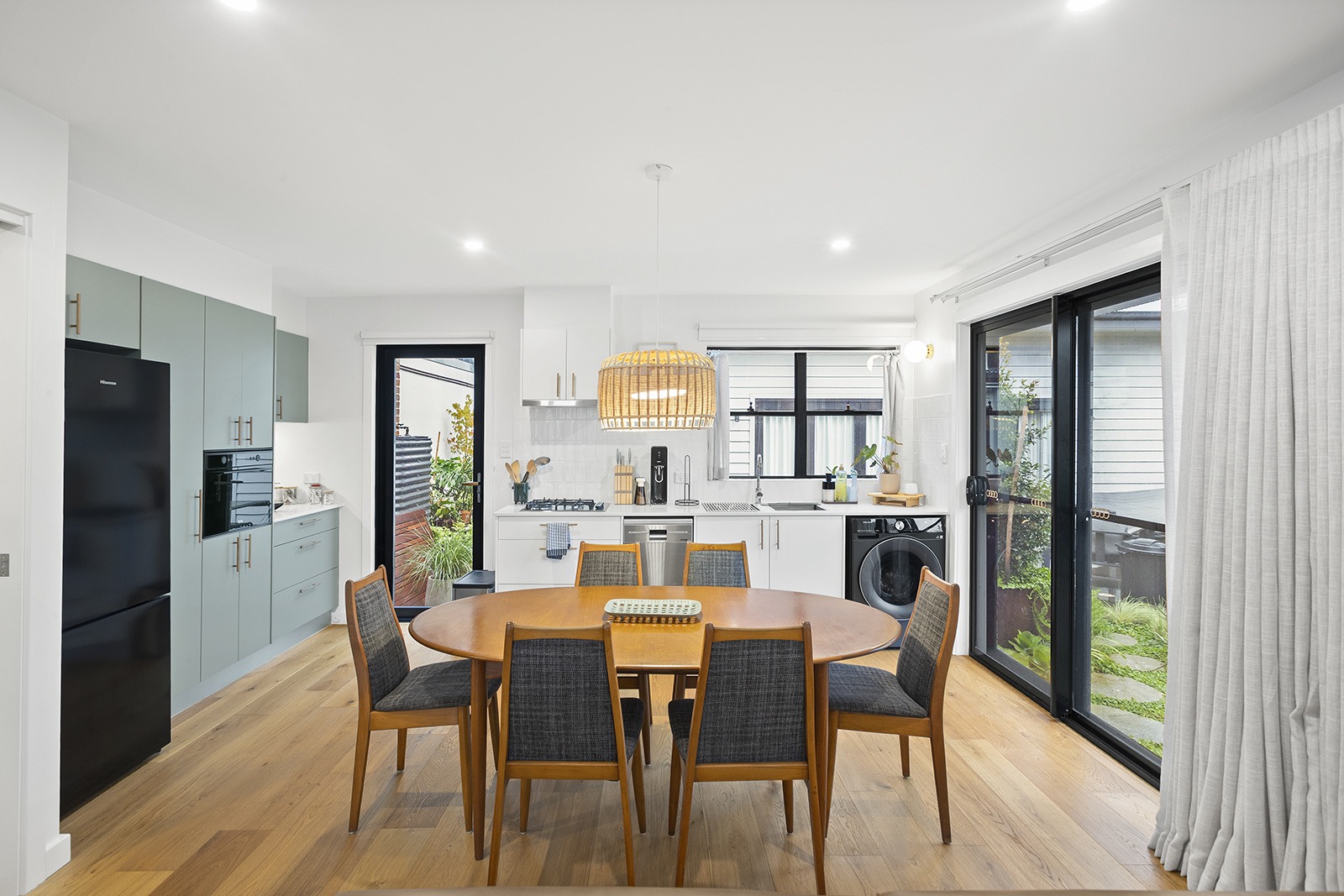 Petersham – B40