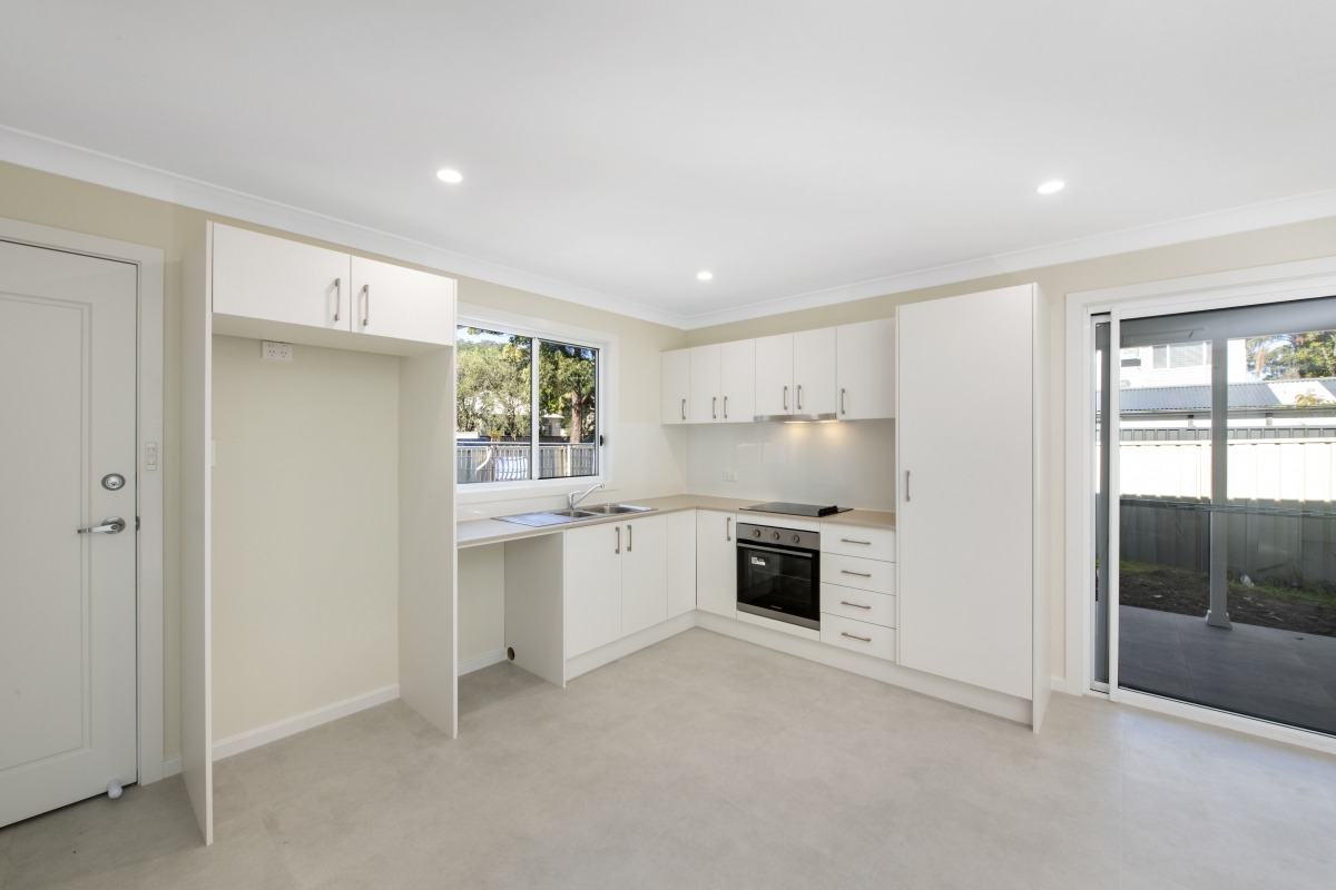 Blackwall – W16