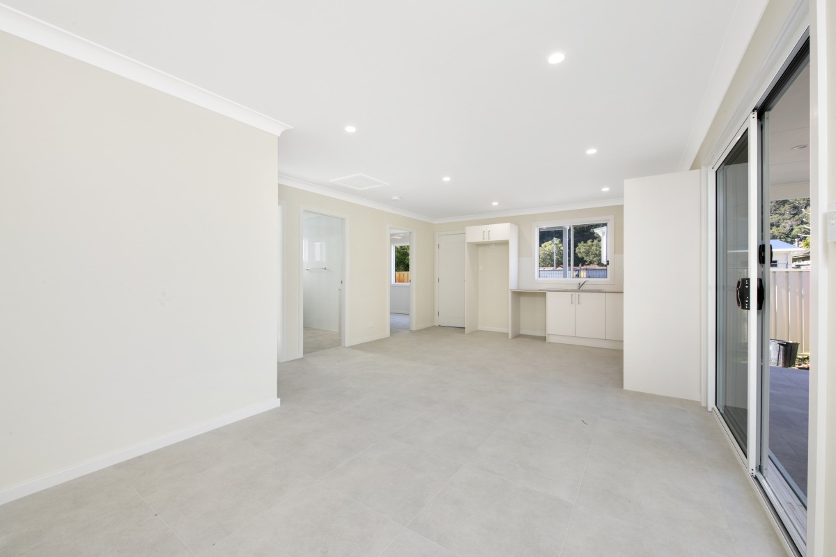 Blackwall – W16