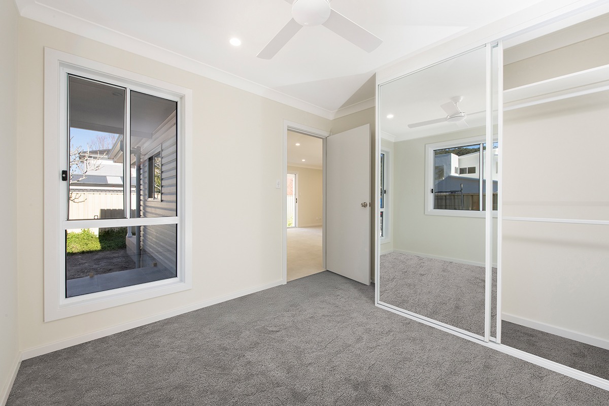 Blackwall – W16